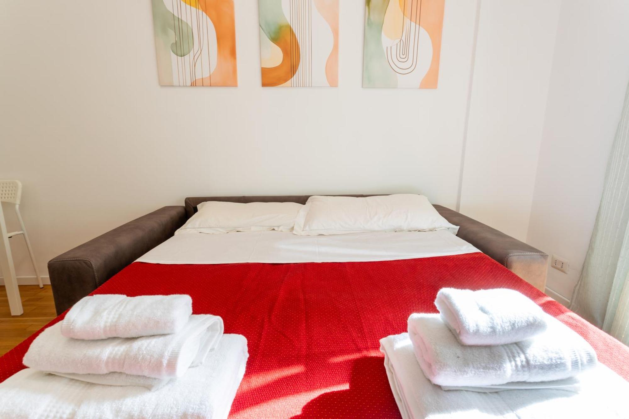 "Marconi Apt With Terrace" 30 Min From Colosseo Exterior photo